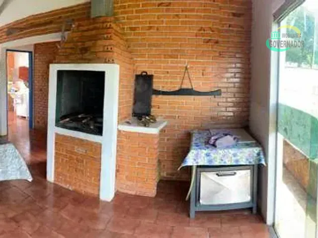 Chácara com 8000m² 6 quartos e 3 banheiros, à venda, no bairro Área Rural de Avaré em Avaré