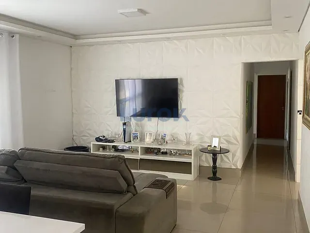 Chácara com 4000m² 4 quartos e 5 banheiros, à venda, no bairro Country  Club em Valinhos