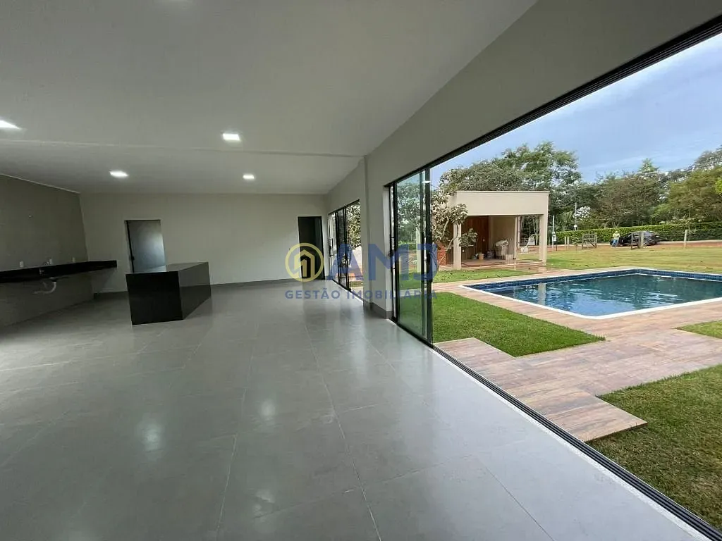 Sítio, 3 quartos, 1730 m² - Foto 1