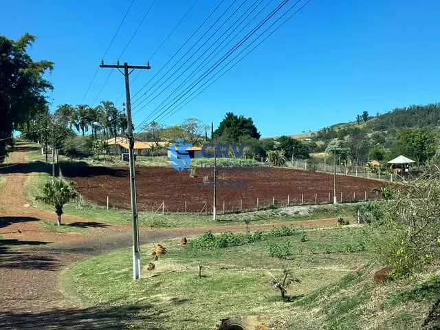 Chácara com 5000m², à venda, no bairro Novo Aeroporto em Londrina