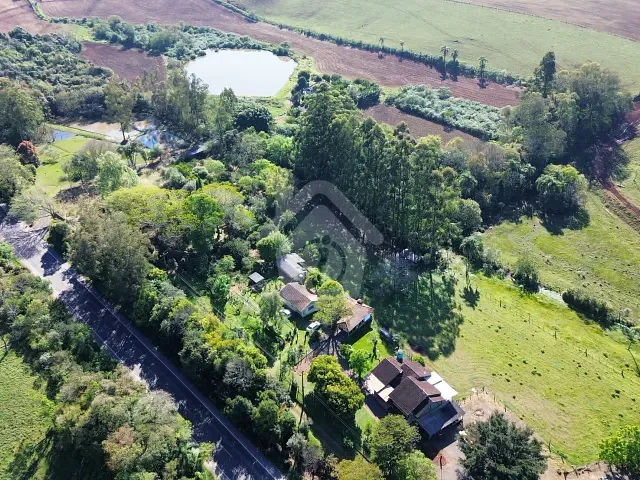 Chácara com 4554m² 1 quarto e 1 banheiro, à venda, no bairro interior em Fazenda Vilanova