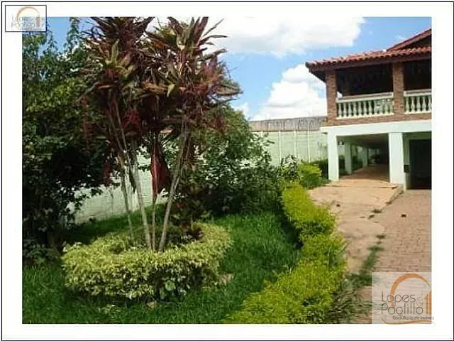 Chácara com 1080m² 3 quartos e 4 banheiros, à venda, no bairro Jardim Estância Brasil em Atibaia