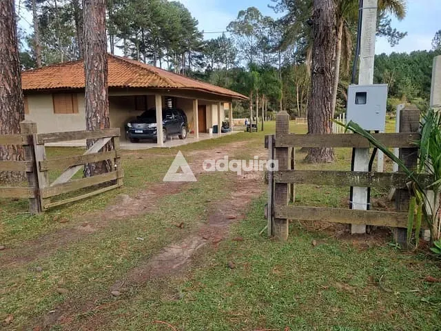 Chácara com 2000m² 2 quartos e 2 banheiros, à venda, no bairro Piriquitos em Ponta Grossa