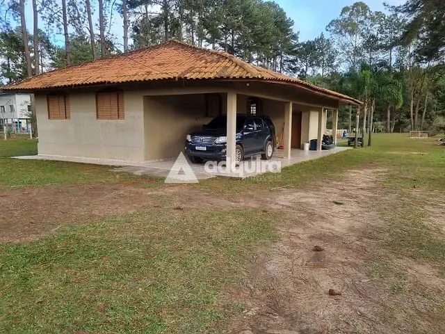 Chácara com 2000m² 2 quartos e 2 banheiros, à venda, no bairro Piriquitos em Ponta Grossa