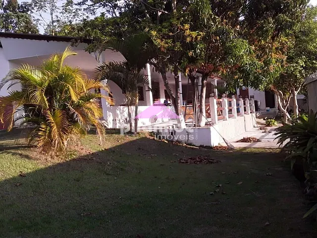 Chácara com 1500m² 4 quartos e 3 banheiros, à venda, no bairro Fazenda Bom Retiro em São José dos Campos