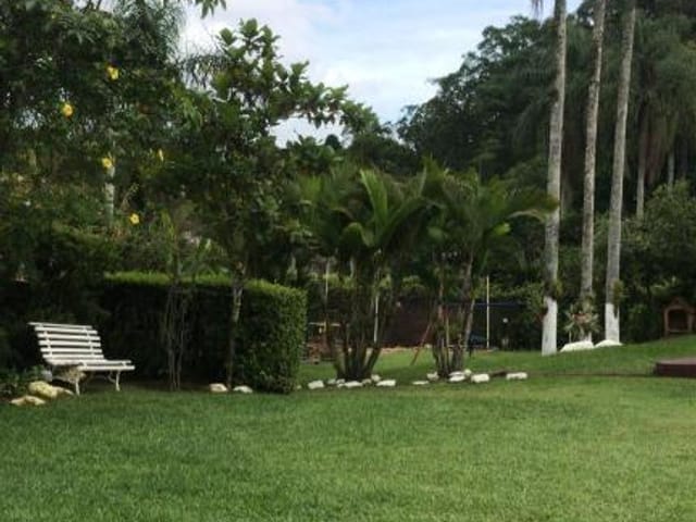 Chácara com 1680m² 4 quartos e 3 banheiros, à venda, no bairro Caputera em Arujá