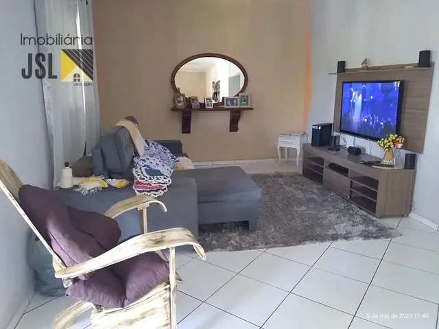 Chácara com 2000m² 4 quartos e 2 banheiros, à venda, no bairro Chácara Ipês em Caçapava