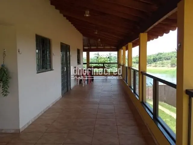 Chácara com 2000m², à venda, no bairro Centro em Alvorada Do Sul