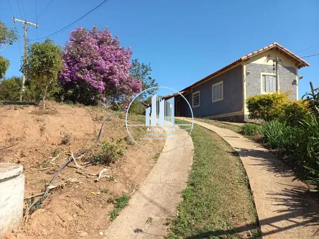 Chácara com 750m² 2 quartos e 1 banheiro, à venda, no bairro Zona Rural em Santa Rita do Sapucaí