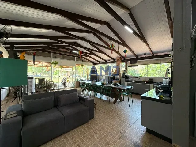 Chácara com 1200m² 2 quartos e 2 banheiros, à venda ou para alugar, no bairro Condomínio Country Ville em Hidrolândia