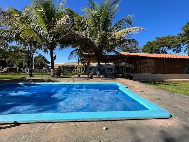 Chácara com 1200m² 1 quarto e 2 banheiros, à venda, no bairro Countryville em Hidrolândia