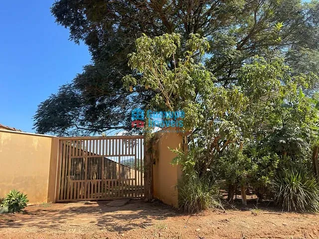 Chácara 3 quartos e 2 banheiros, à venda, no bairro - em Guaxupé