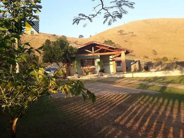 Chácara com 1300m² 3 quartos e 1 banheiro, à venda, no bairro Zona Rural em Monteiro Lobato