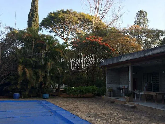 Chácara com 5500m² 5 quartos e 3 banheiros, à venda, no bairro Aparecidinha em Sorocaba