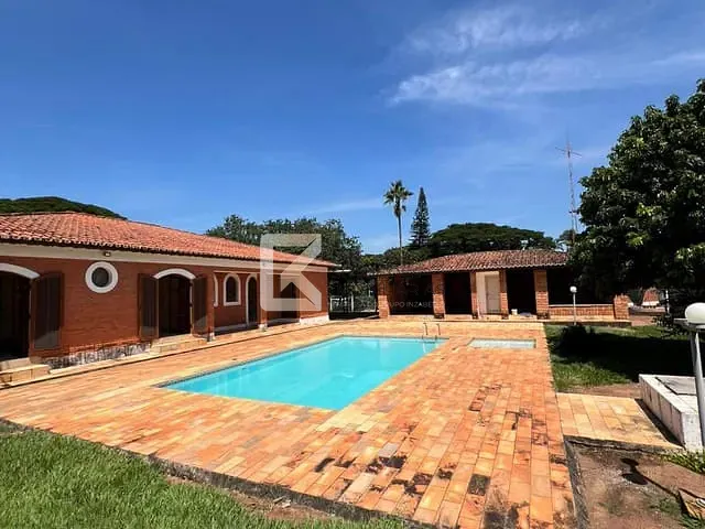 Chácara com 3000m² 4 quartos e 3 banheiros, à venda, no bairro Vale das Laranjeiras em Indaiatuba