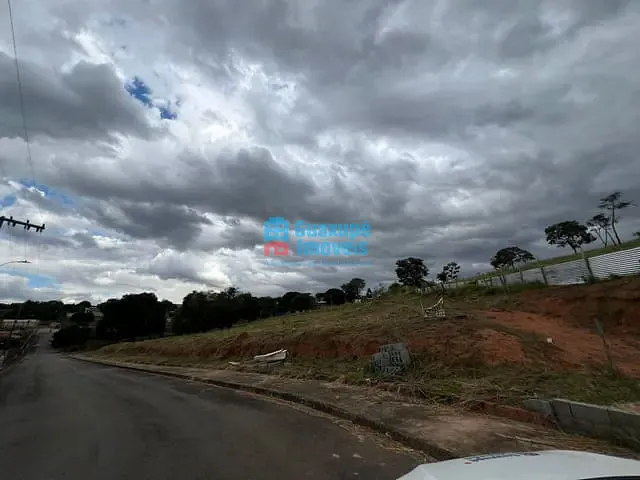 Chácara com 3268m², à venda, no bairro Portal em Guaxupé