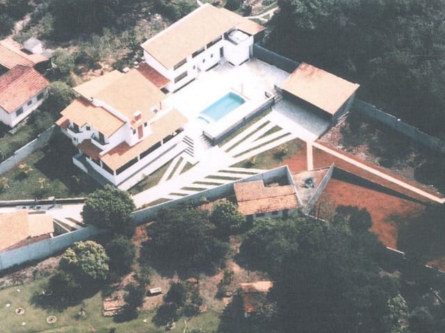 Chácara com 6000m² 4 quartos e 3 banheiros, à venda, no bairro Área Rural de Mairiporã em Mairiporã