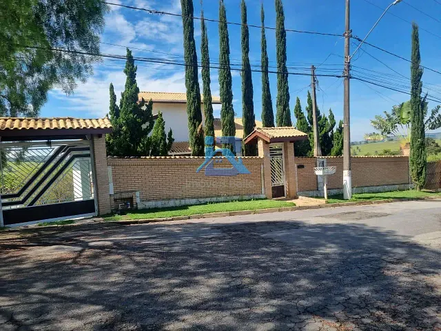 Chácara com 1000m² 3 quartos e 4 banheiros, à venda, no bairro Jardim Leonor em Itatiba