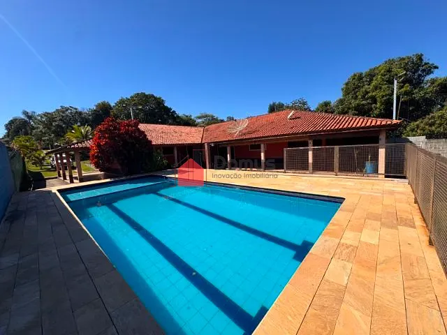 Chácara com 2000m² 3 quartos e 3 banheiros, à venda, no bairro Goiabal em Pindamonhangaba