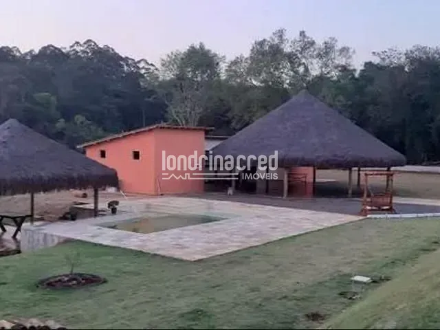 Chácara com 24000m² 4 quartos e 1 banheiro, à venda, no bairro Zona Rural em Vila Reis