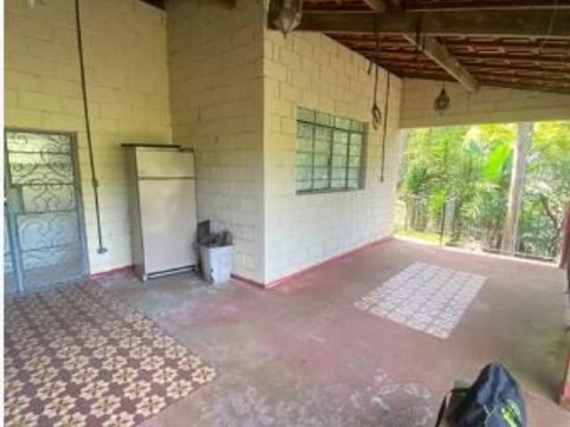 Chácara com 3800m² 3 quartos e 2 banheiros, à venda, no bairro Jardim dos Pereiras (Caucaia do Alto) em Cotia