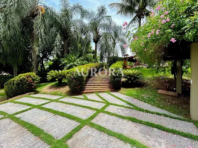 Chácara com 2200m² 4 quartos e 6 banheiros, à venda, no bairro Jardim União em Cambé