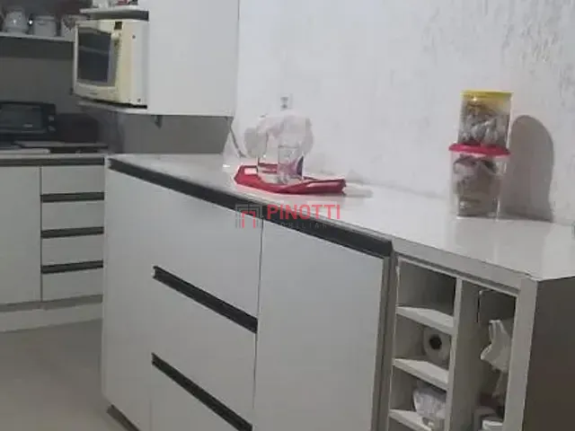 Chácara 3 quartos e 5 banheiros, à venda, no bairro Dos Finco em São Bernardo do Campo