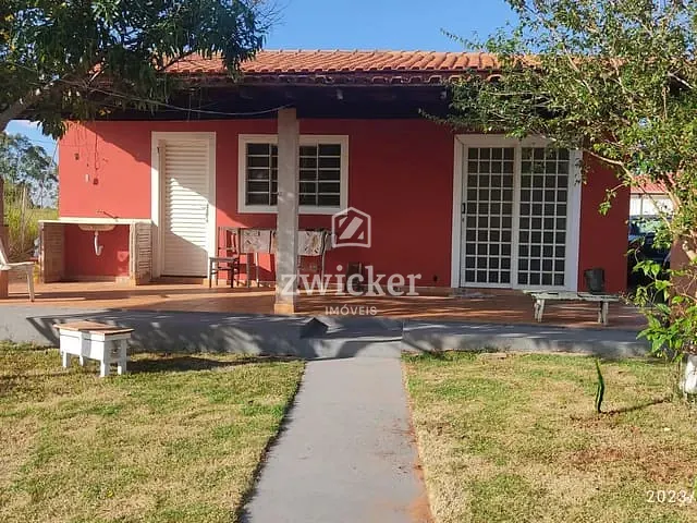 Chácara com 750m² 2 quartos e 2 banheiros, à venda, no bairro Estância Balneária Águas Virtuosas em Bauru