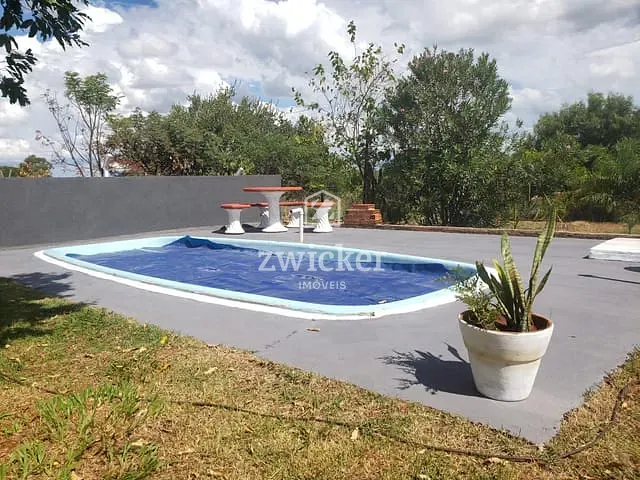Chácara com 750m² 2 quartos e 2 banheiros, à venda, no bairro Estância Balneária Águas Virtuosas em Bauru
