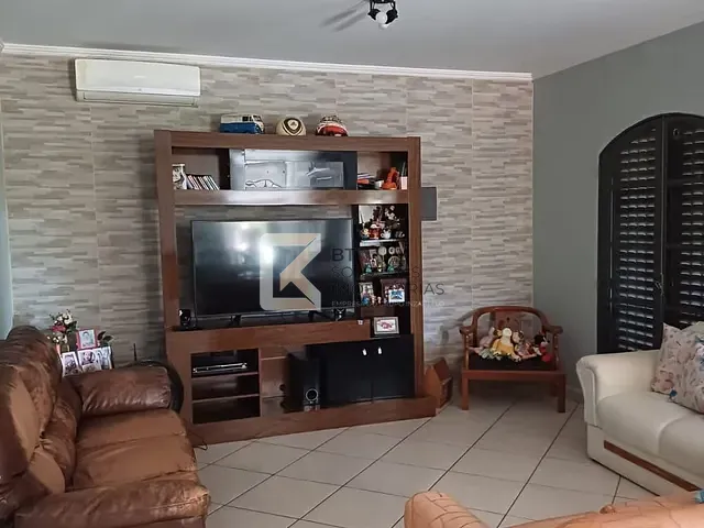 Chácara 5 quartos e 4 banheiros, à venda, no bairro Estr. Saltinho em Elias Fausto