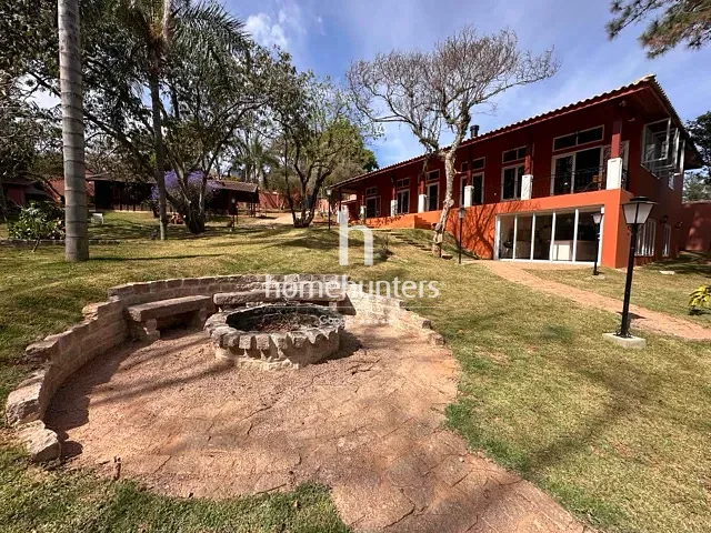 Chácara com 3700m² 3 quartos e 5 banheiros, à venda ou para alugar, no bairro Sousas em Campinas