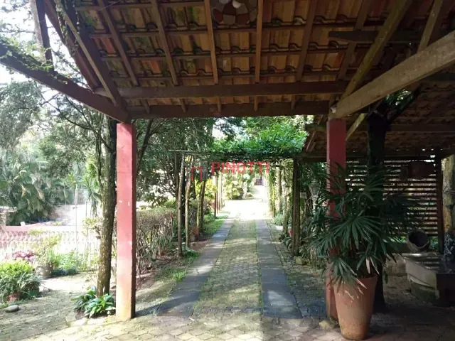 Chácara 3 quartos e 3 banheiros, à venda, no bairro Dos Finco em São Bernardo do Campo