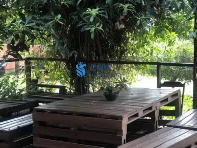 Chácara com 3000m² 4 quartos e 3 banheiros, à venda, no bairro Rui Barbosa em Londrina