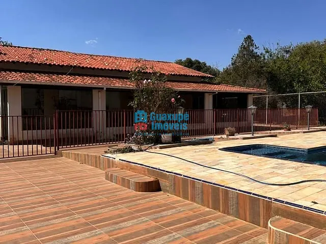 Chácara com 2565m² 3 quartos e 4 banheiros, à venda, no bairro Parque da Figueira em Guaxupé