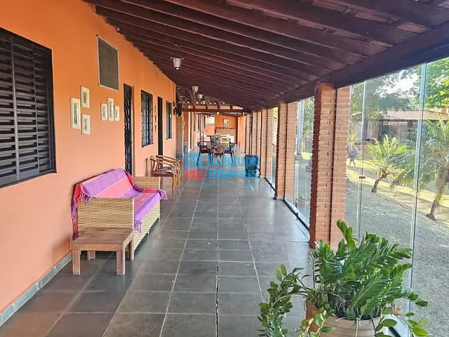 Chácara com 2280m² 3 quartos e 5 banheiros, à venda, no bairro Portal dos Nobres em Guaxupé