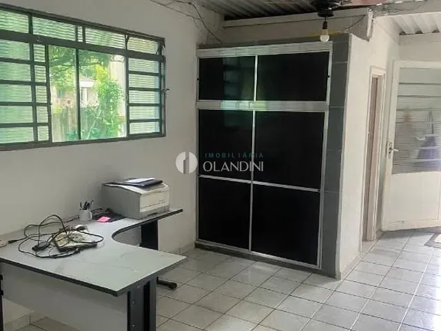 Chácara com 1937m² 2 quartos e 3 banheiros, à venda, no bairro Ch Recreio Danubio em Holambra