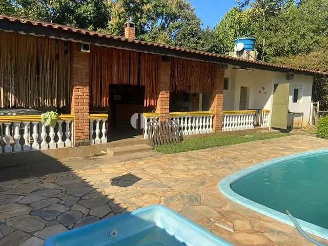 Chácara com 1937m² 2 quartos e 3 banheiros, à venda, no bairro Ch Recreio Danubio em Holambra