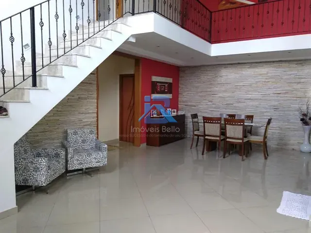 Chácara com 1000m² 4 quartos e 6 banheiros, à venda, no bairro Jardim Leonor em Itatiba