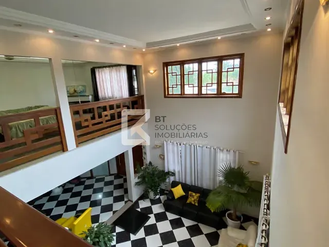 Chácara com 2560m² 7 quartos e 6 banheiros, à venda, no bairro Colinas do Mosteiro de Itaici em Indaiatuba