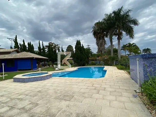 Chácara com 2560m² 7 quartos e 6 banheiros, à venda, no bairro Colinas do Mosteiro de Itaici em Indaiatuba