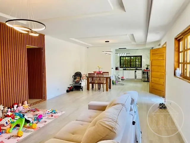 Chácara com 2100m² 6 quartos e 6 banheiros, à venda, no bairro Parelheiros em São Paulo