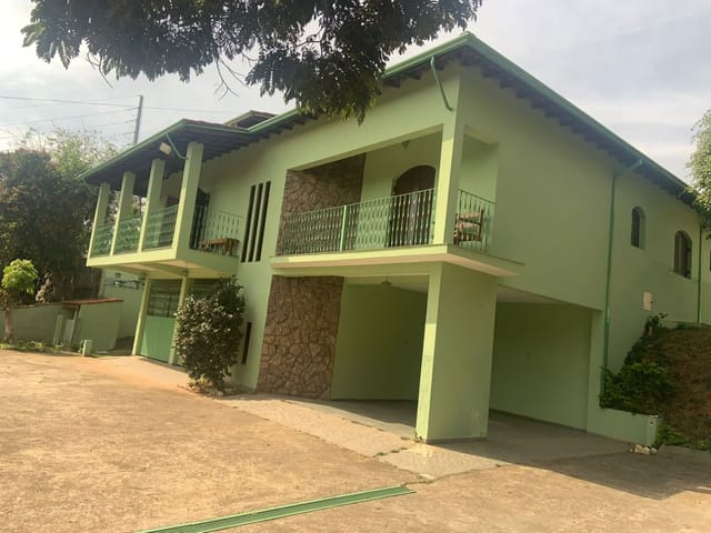 Chácara com 5000m² 4 quartos e 4 banheiros, à venda, no bairro Pires em Extrema