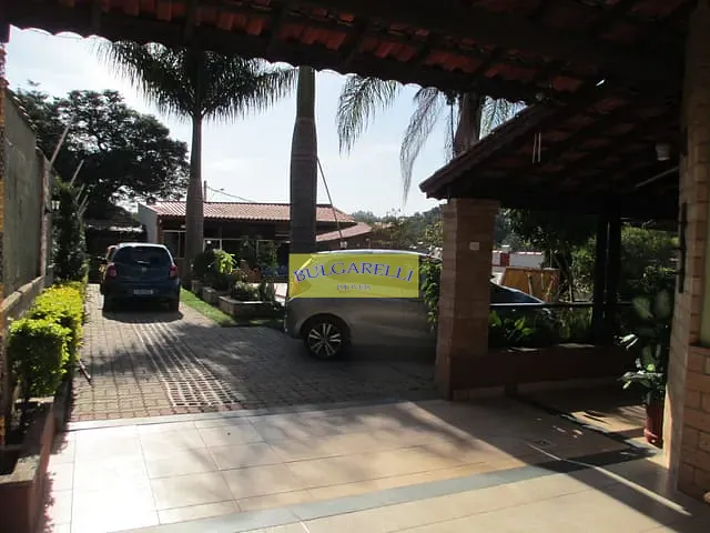 Chácara com 700m² 3 quartos e 3 banheiros, à venda, no bairro Caxambu em Jundiaí
