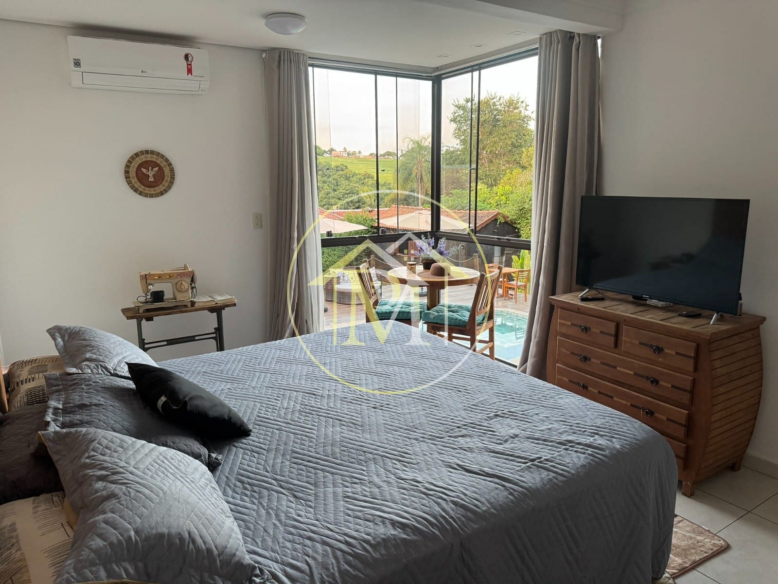 Chácara à venda e aluguel com 4 quartos, 300m² - Foto 2