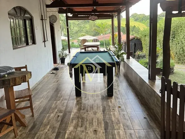 Chácara com 814m² 4 quartos e 2 banheiros, à venda ou para alugar, no bairro Barreirinho em Araçoiaba da Serra