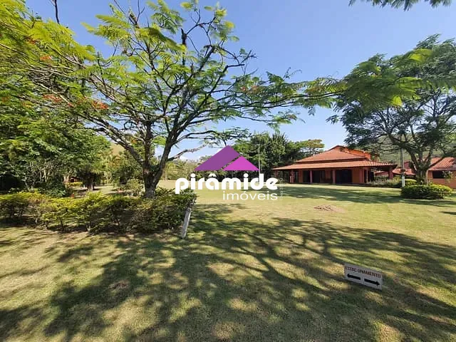 Chácara com 20000m² 8 quartos e 6 banheiros, à venda, no bairro Moquetá em Santa Branca