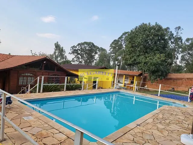 Chácara com 3200m² 3 quartos e 4 banheiros, à venda, no bairro Rio Acima em Jundiaí