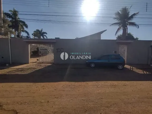 Chácara com 1300m² 4 quartos e 2 banheiros, à venda, no bairro Parque Residencial da Piscina em Artur Nogueira