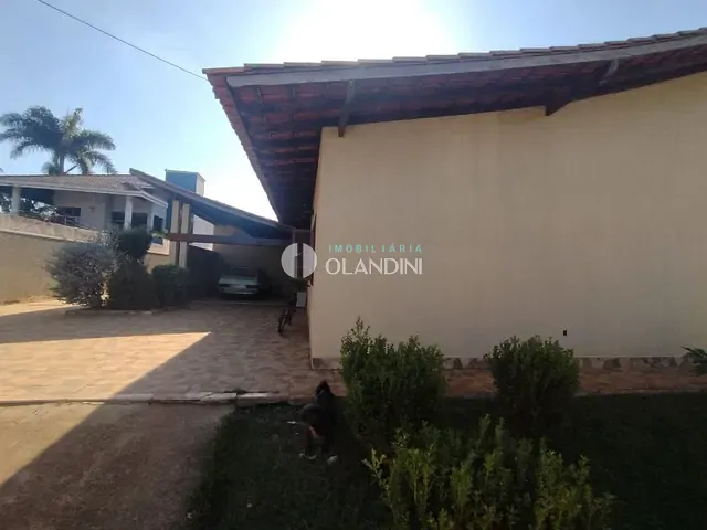 Chácara com 1300m² 4 quartos e 2 banheiros, à venda, no bairro Parque Residencial da Piscina em Artur Nogueira