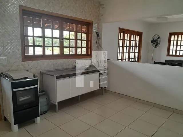 Casa com 600m² 3 quartos e 4 banheiros, à venda, no bairro Terras de São Francisco em Jundiaí
